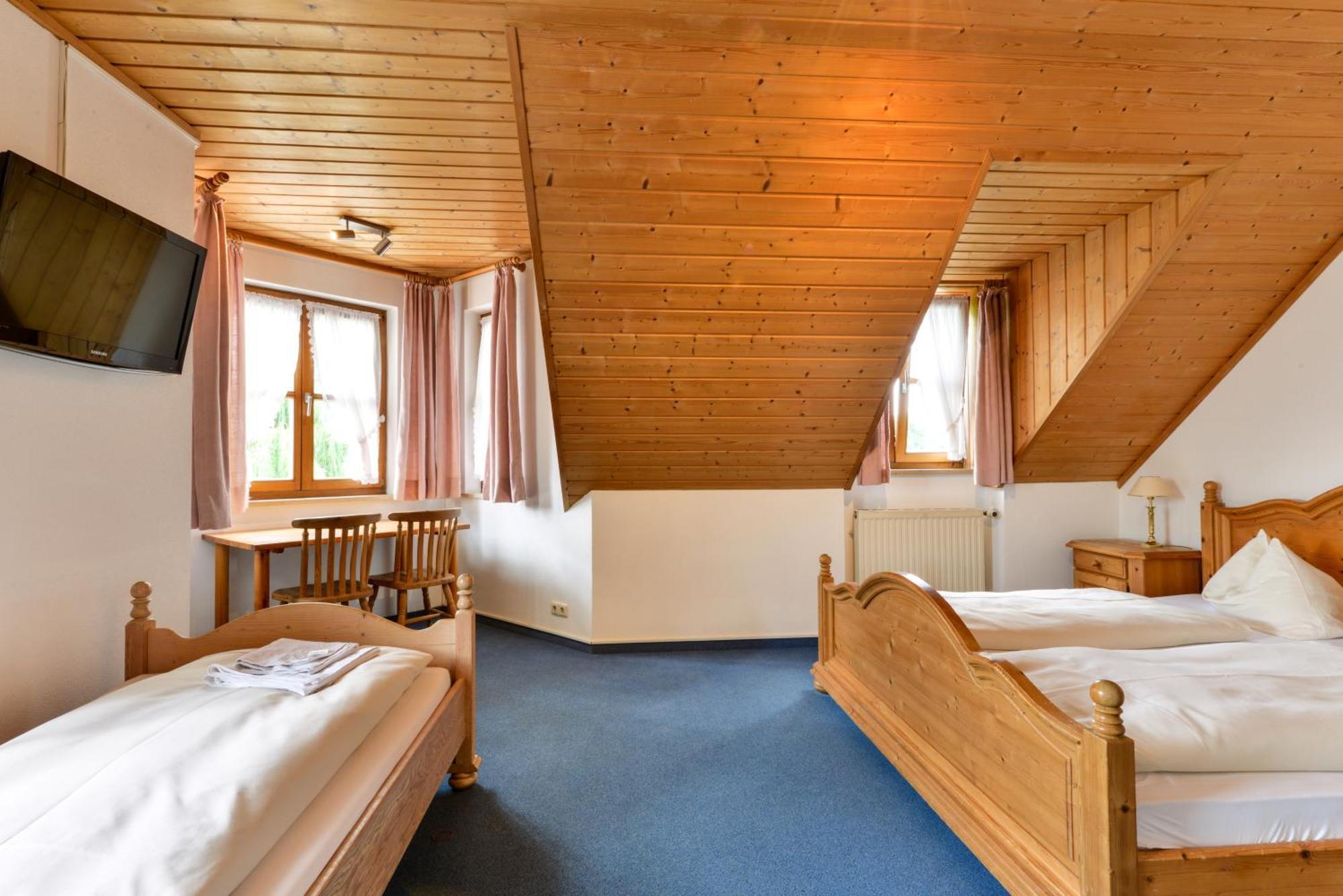 Landgasthof Nagerl Marzling Chambre photo